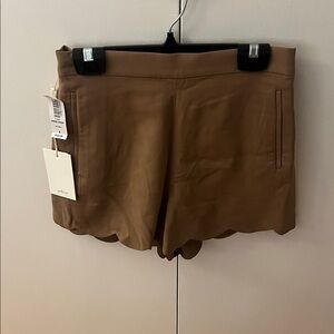 Wilfred High-Rise Scallop Hem Shorts — Brown Tan